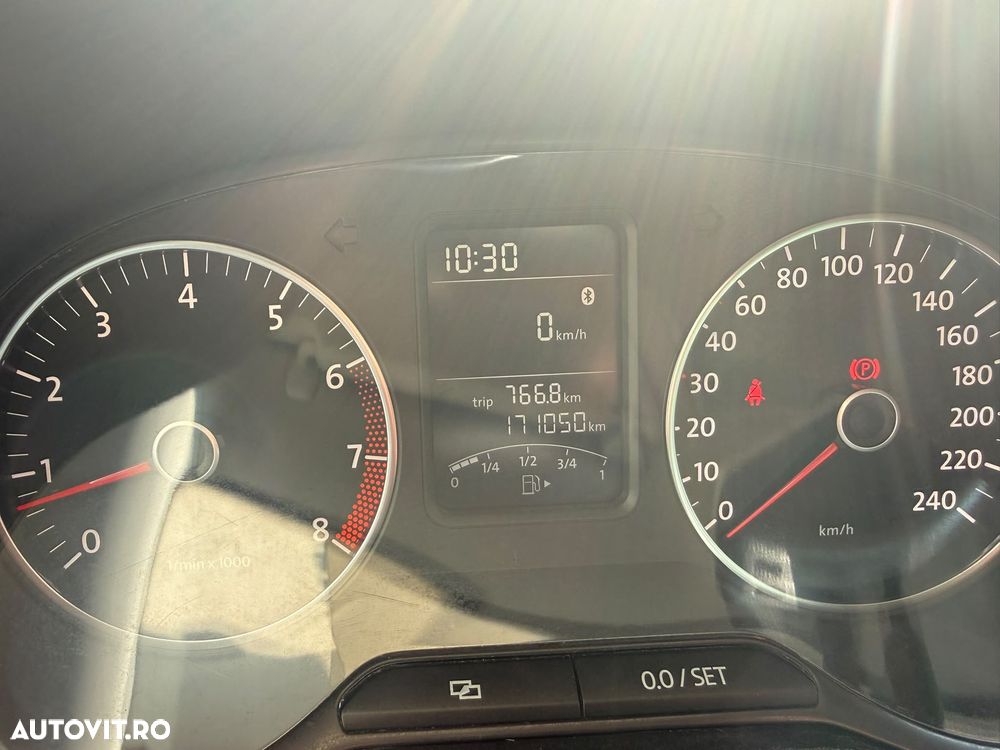 Volkswagen Polo - 8