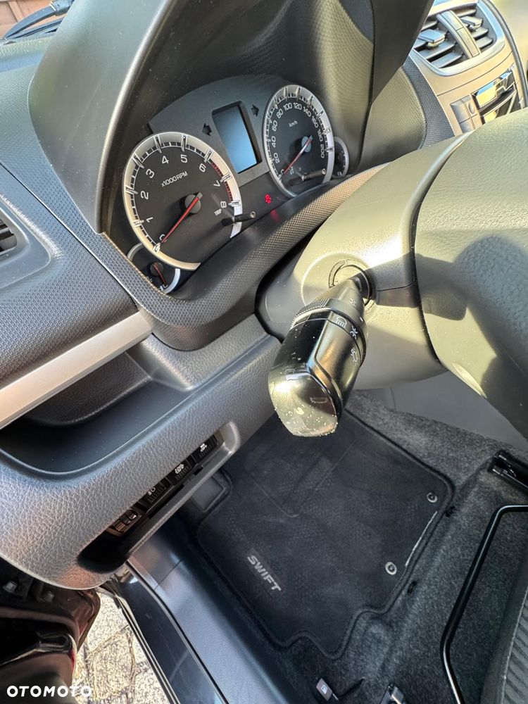 Suzuki Swift 1.2 Premium - 21