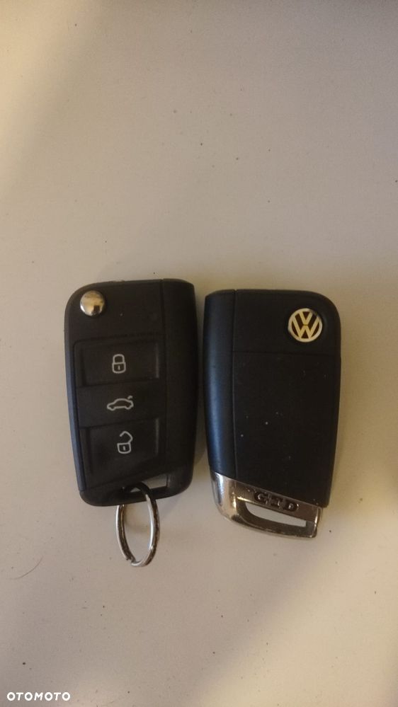 Volkswagen Golf - 9