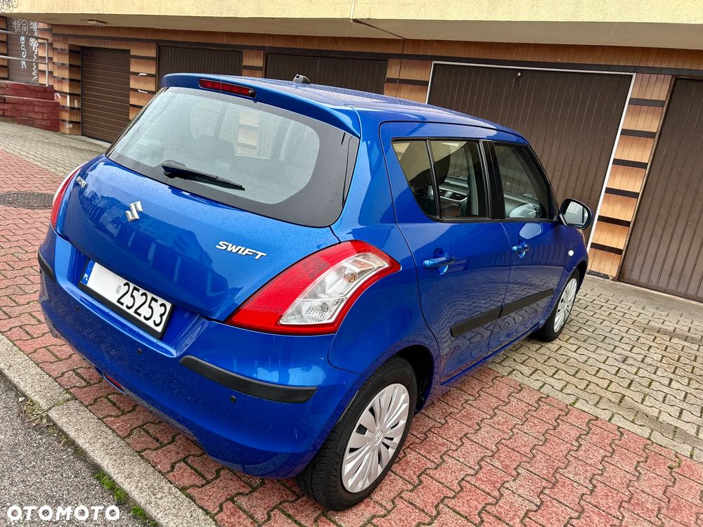 Suzuki Swift - 12