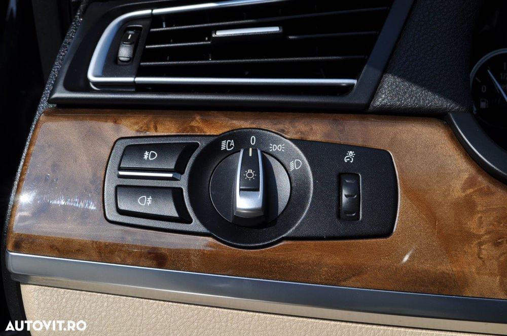 BMW Seria 7 750Ld xDrive - 27