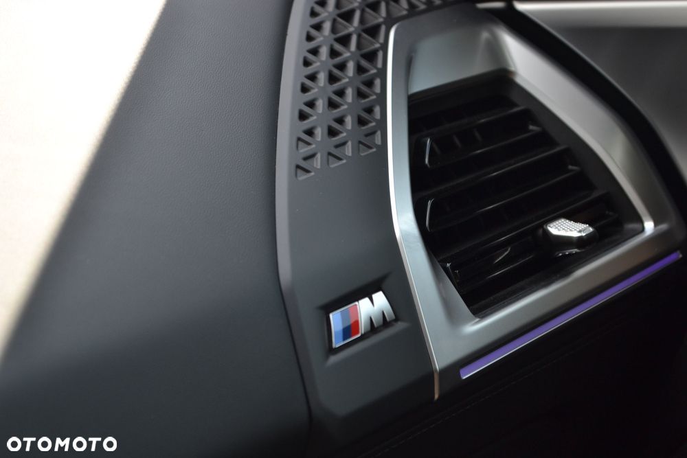 BMW XM - 36