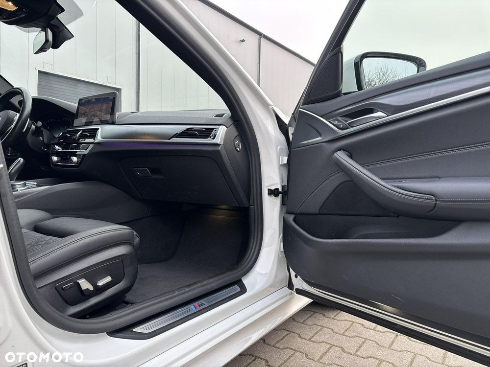 BMW Seria 5 520d - 17