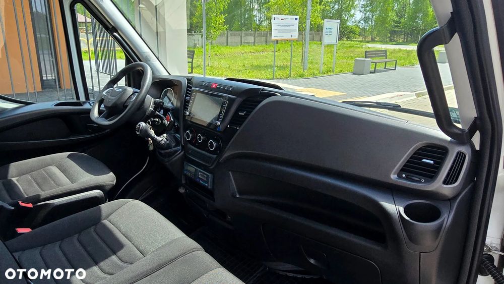 Iveco ❗️❗️DAILY 3.0 180Km 50C18 JAK NOWY ❗️❗️NOWY MODEL / ZABUDOWA 8 PALET DPR / CHŁODNIA MROŹNIA -32 +32 / ZASILANIE 230V / PIERWSZY WŁASCICIEL / NAVI / KAMERA COFANIA / TEMPOMAT / BLIŹNIAKI / GRUBA SCIANKA / AGREGAT CARRIER XARIOS 350 / WERSJA WZMOCNIONA / SERWIS ASO / SALON POLSKA / LIFT❗❗ JAK Z SALONU - NOWY -❗❗ - 33