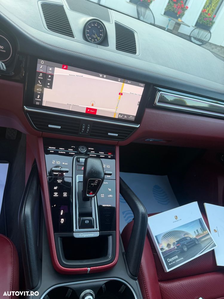 Porsche Cayenne - 18