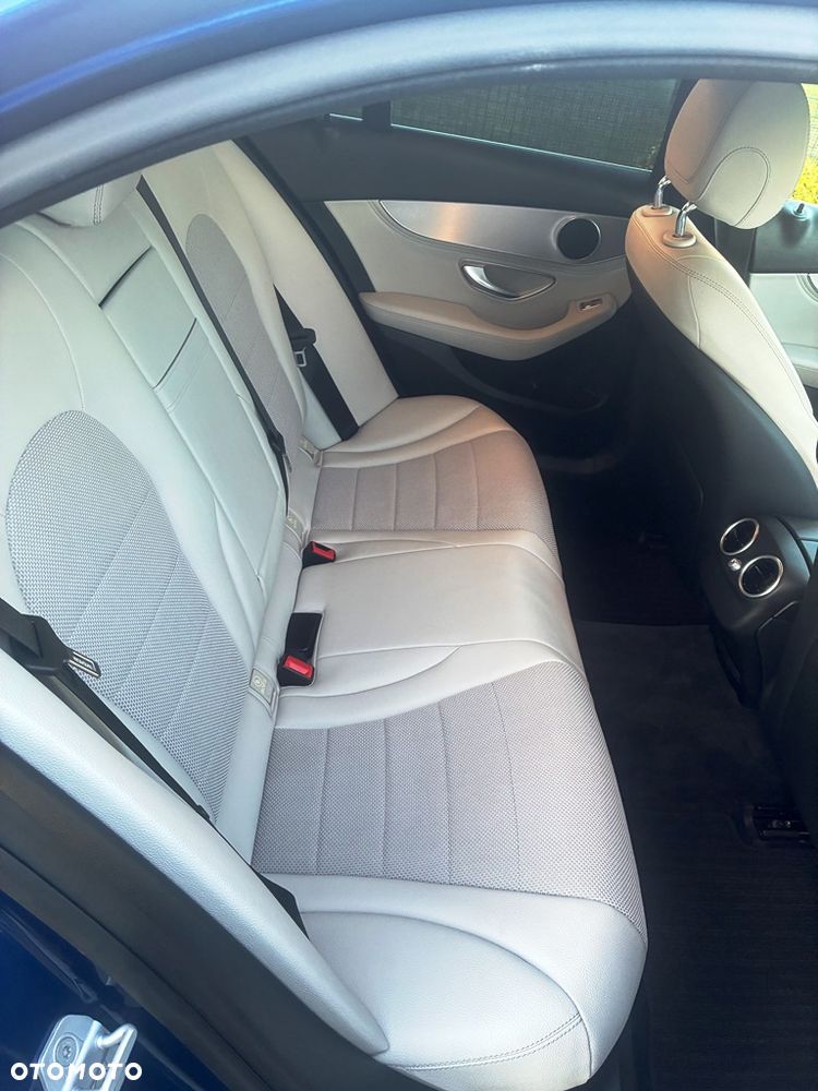 Mercedes-Benz Klasa C 200 (BlueTEC) d 7G-TRONIC - 11