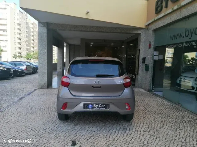 Hyundai i10 1.0 Comfort AMT - 17