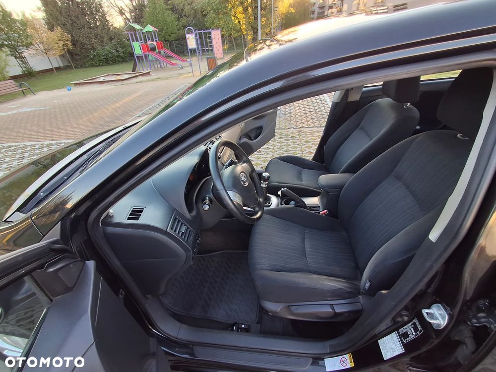 Toyota Corolla 1.6 Luna - 11