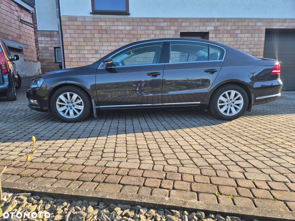Volkswagen Passat 2.0 TDI Comfortline - 15
