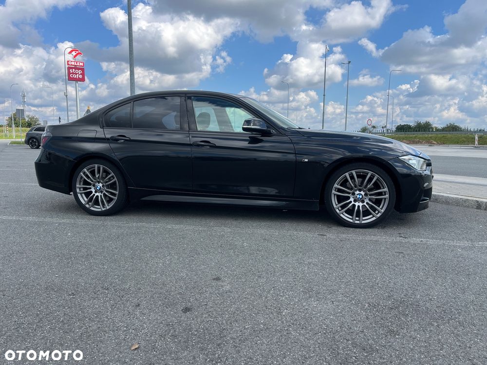 BMW Seria 3 330d xDrive M Sport Sport - 8