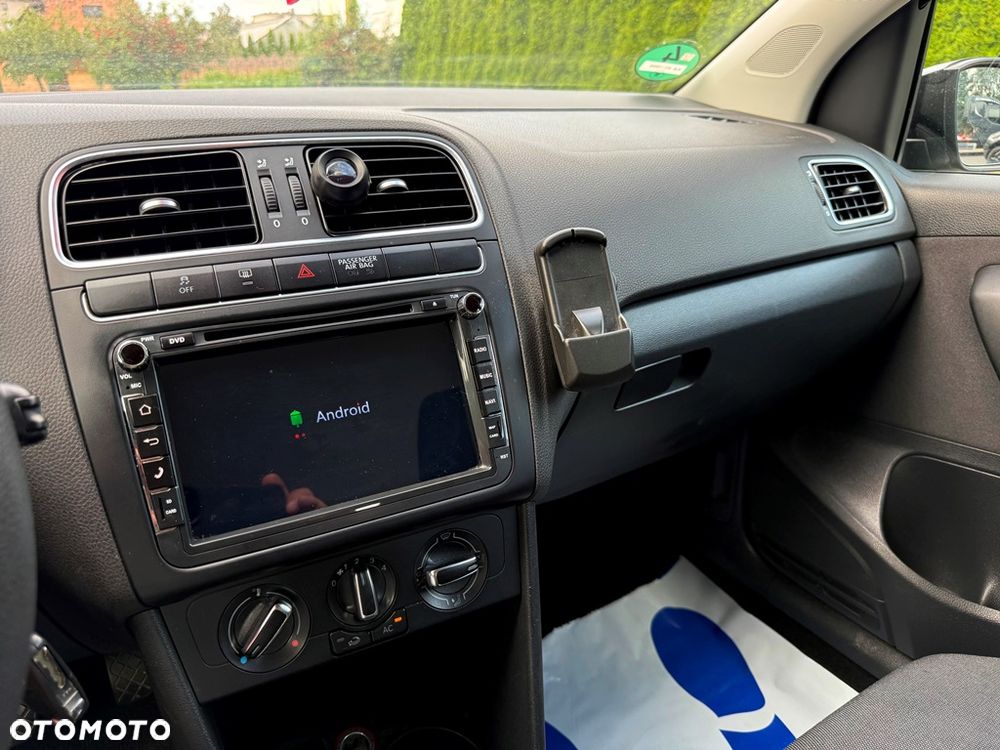 Volkswagen Polo 1.2 MATCH - 36