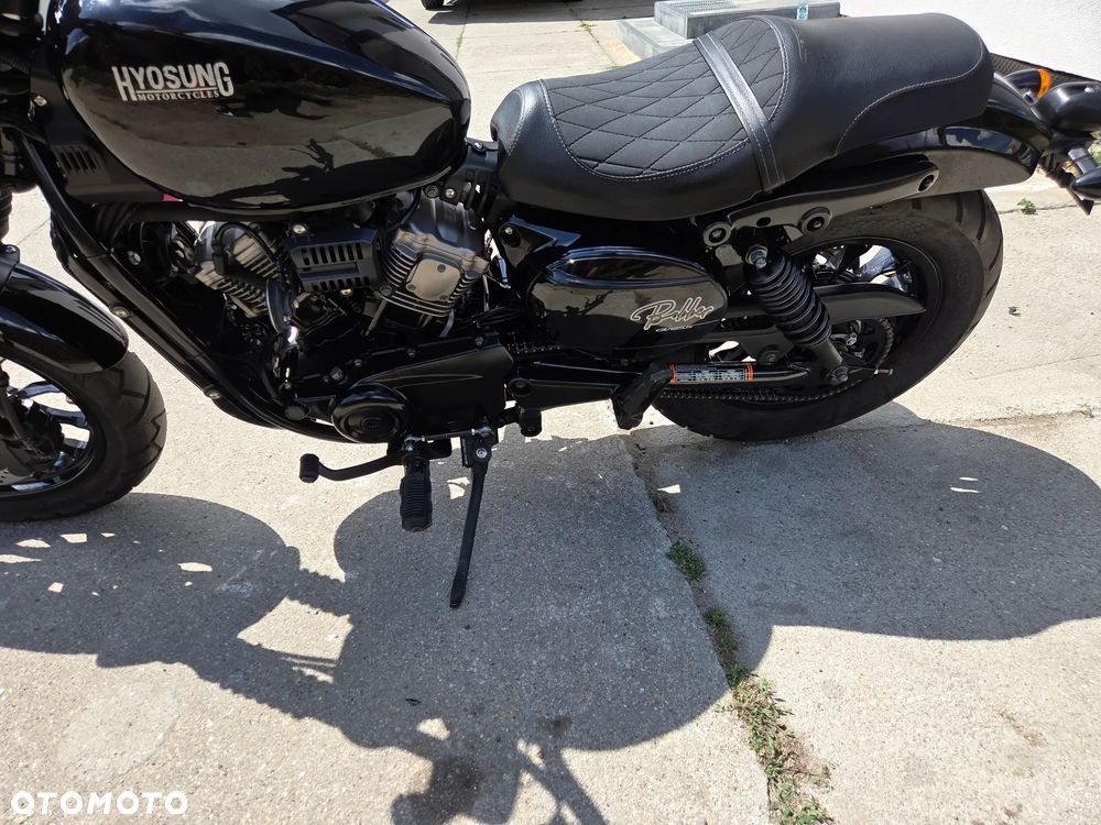 Hyosung GV - 7