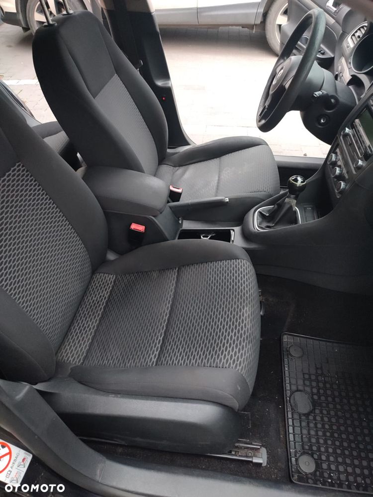 Volkswagen Golf 1.6 TDI Trendline - 5