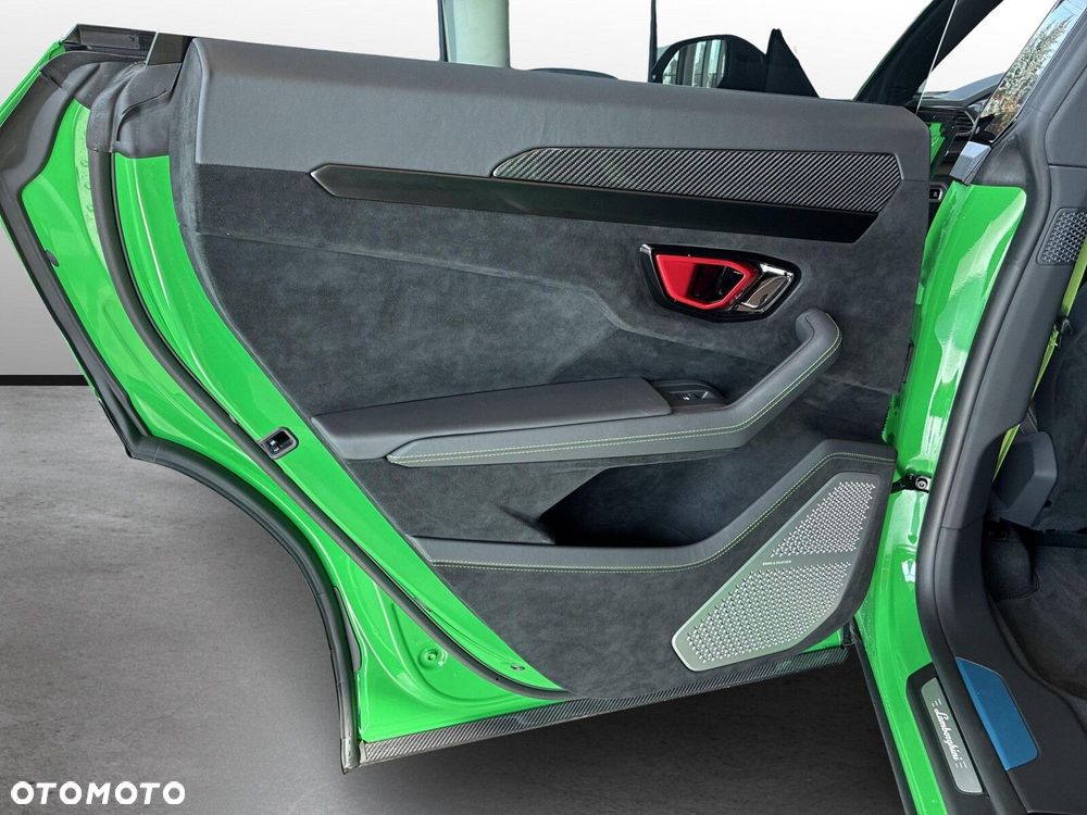 Lamborghini Urus - 21