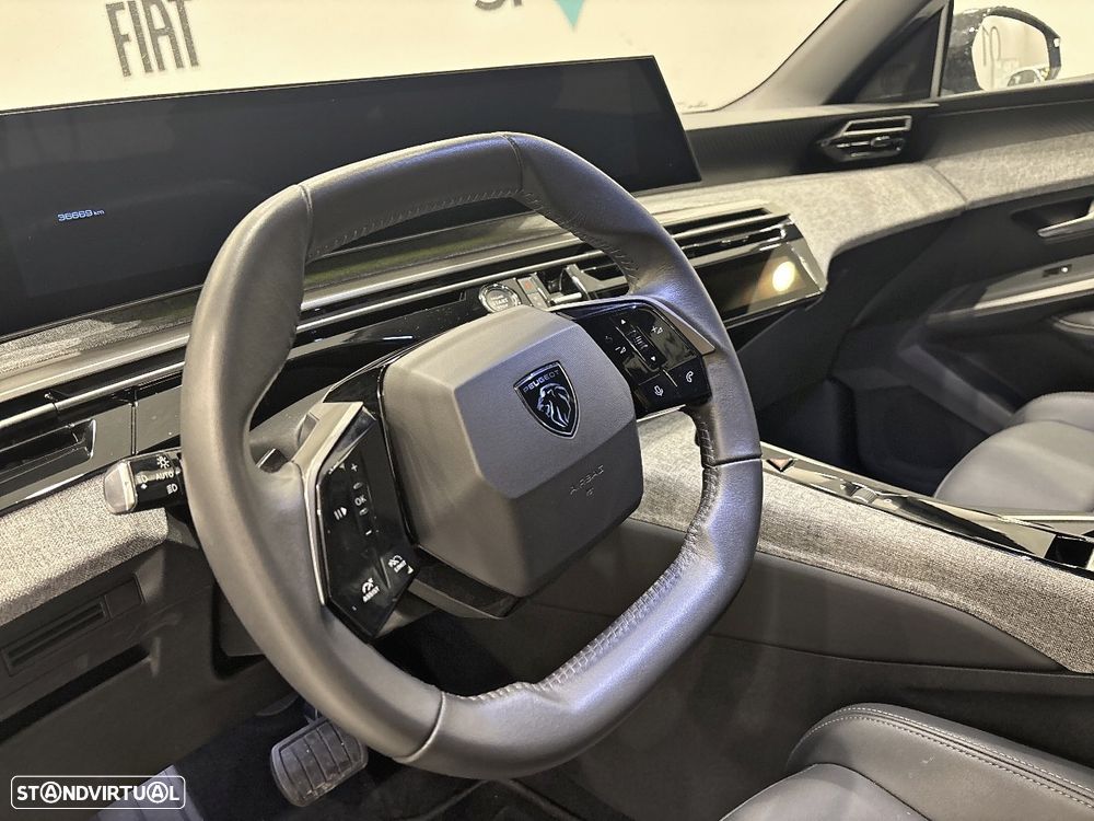 Peugeot 3008 1.2 Hybrid Allure e-DCS6 - 12