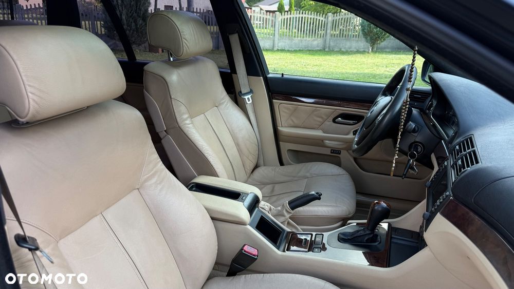 BMW Seria 5 - 18