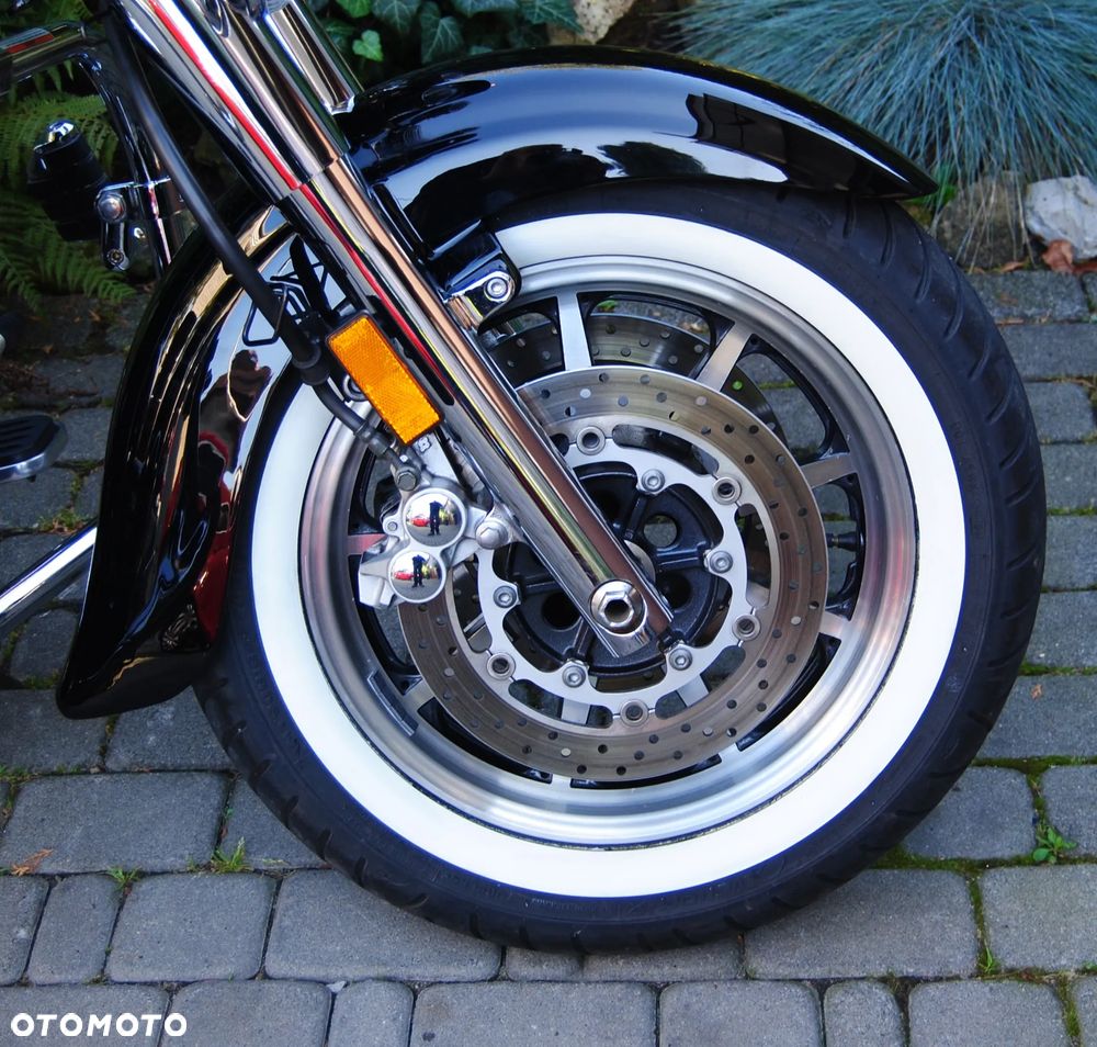 Yamaha Road Star - 9
