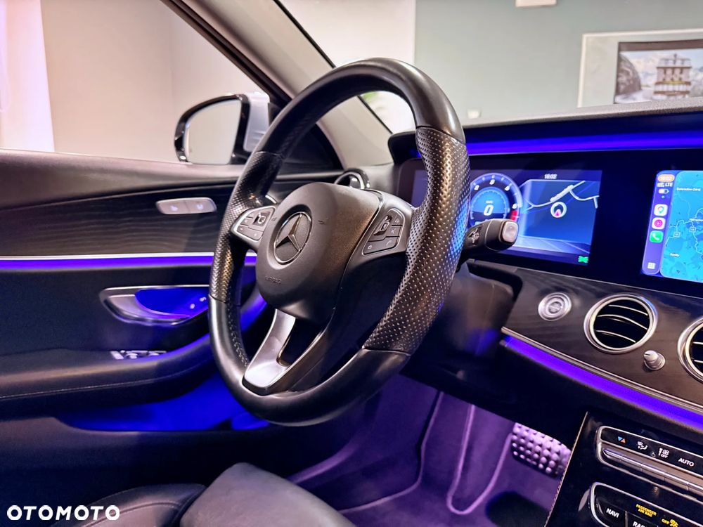 Mercedes-Benz Klasa E 220 d 4-Matic All-Terrain - 30