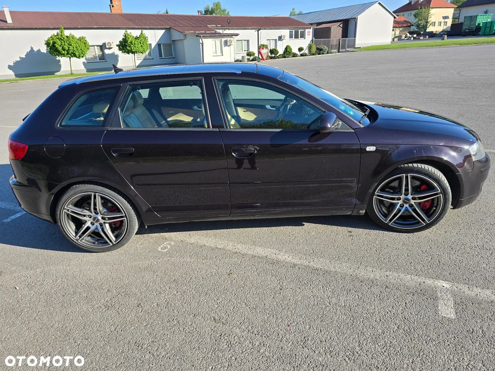 Audi A3 Sportback - 4