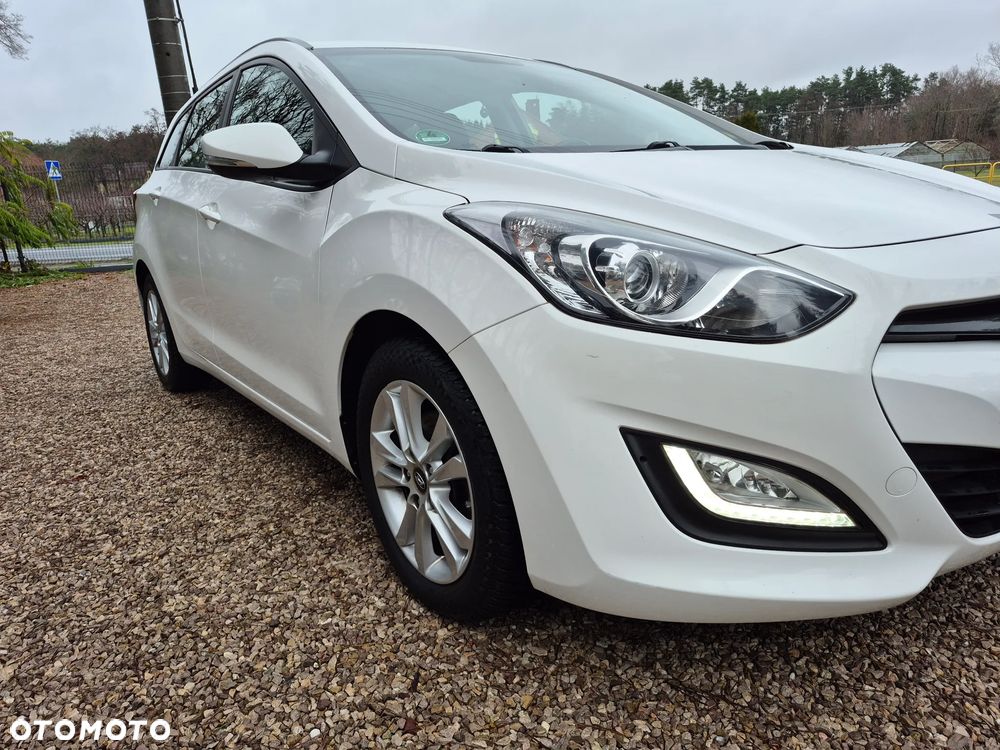 Hyundai i30 i30cw 1.4 Fifa World Cup Edition - 13