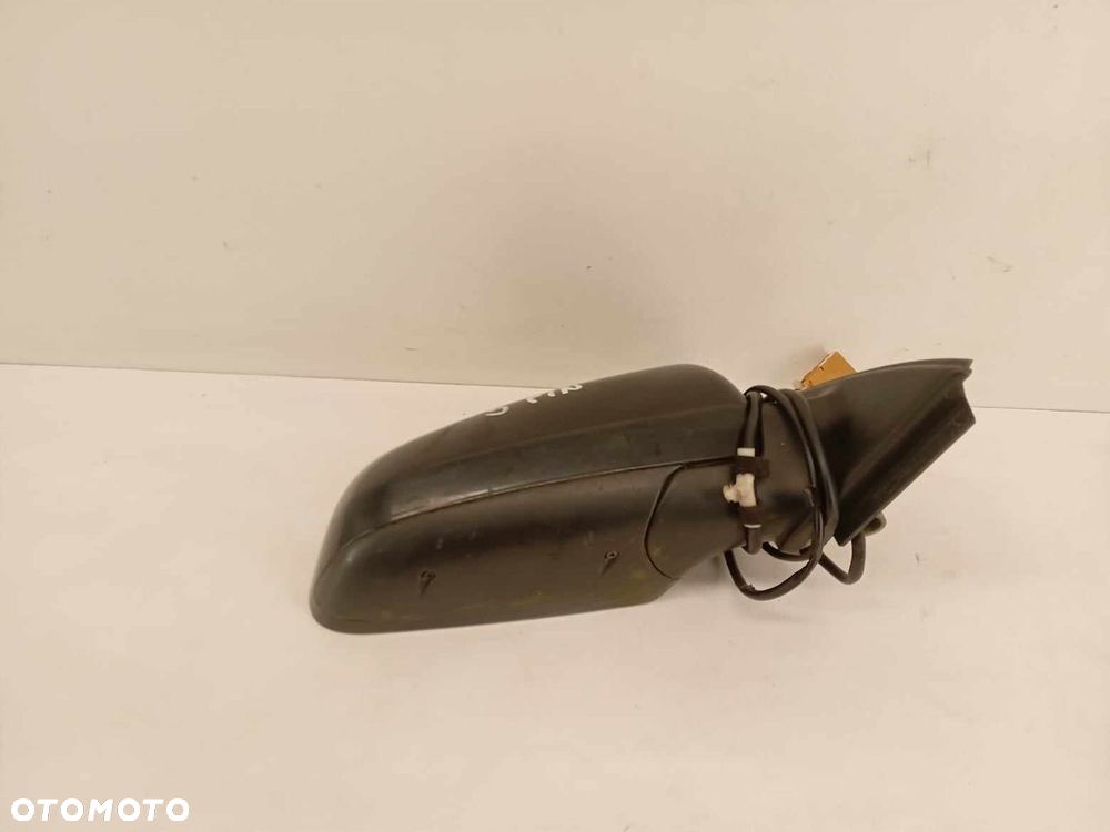 LUSTERKO PRAWE PRZEDNIE AUDI A4 B7 04-08 LY9B 5 PIN - 2