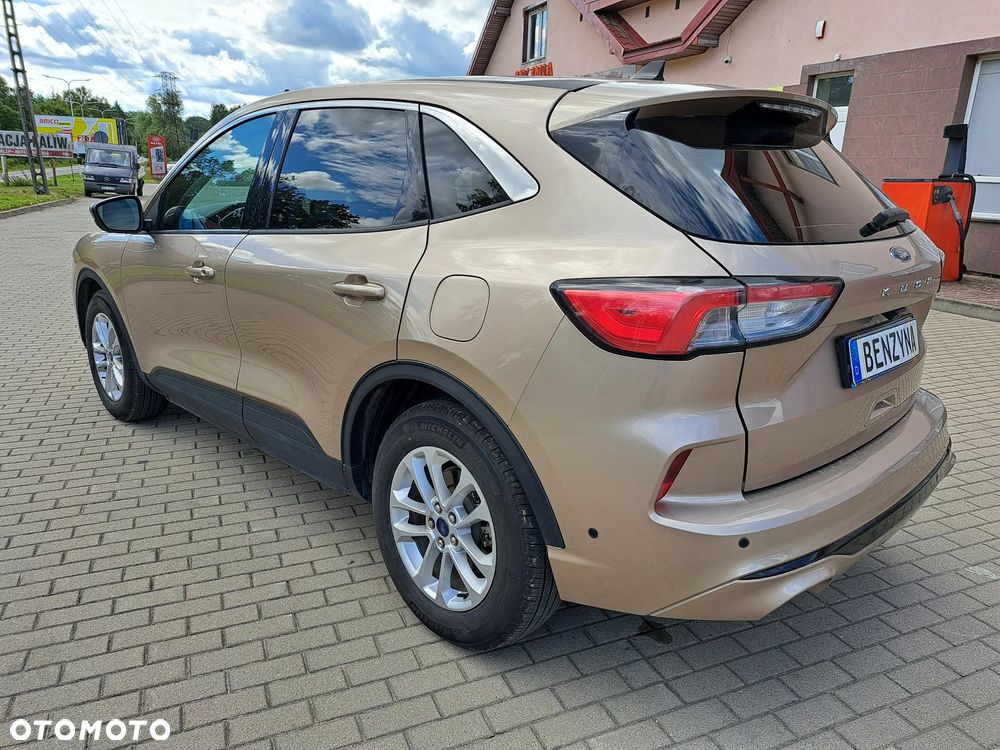 Ford Kuga - 9