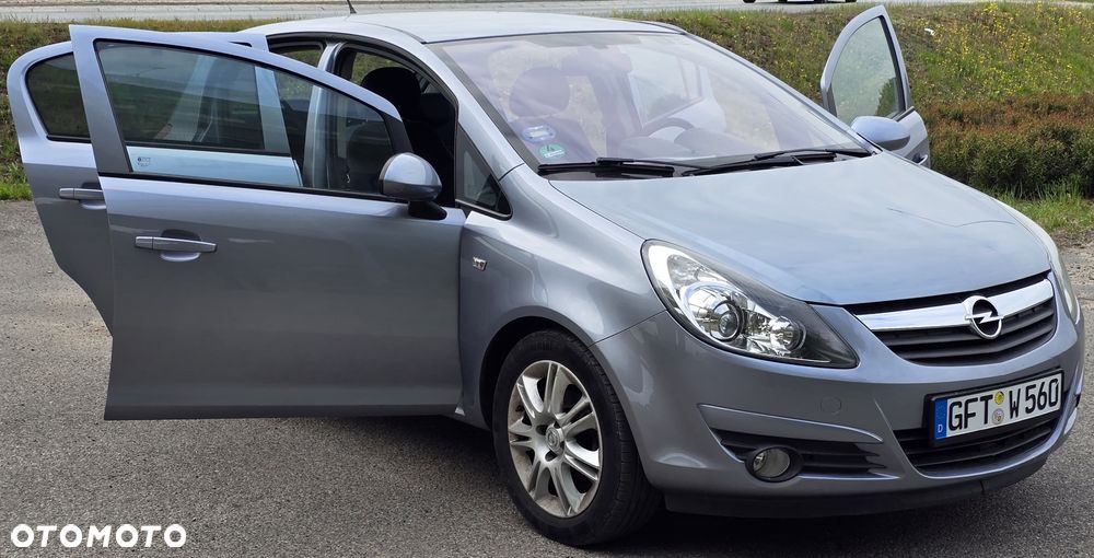Opel Corsa 1.4 16V Edition - 24