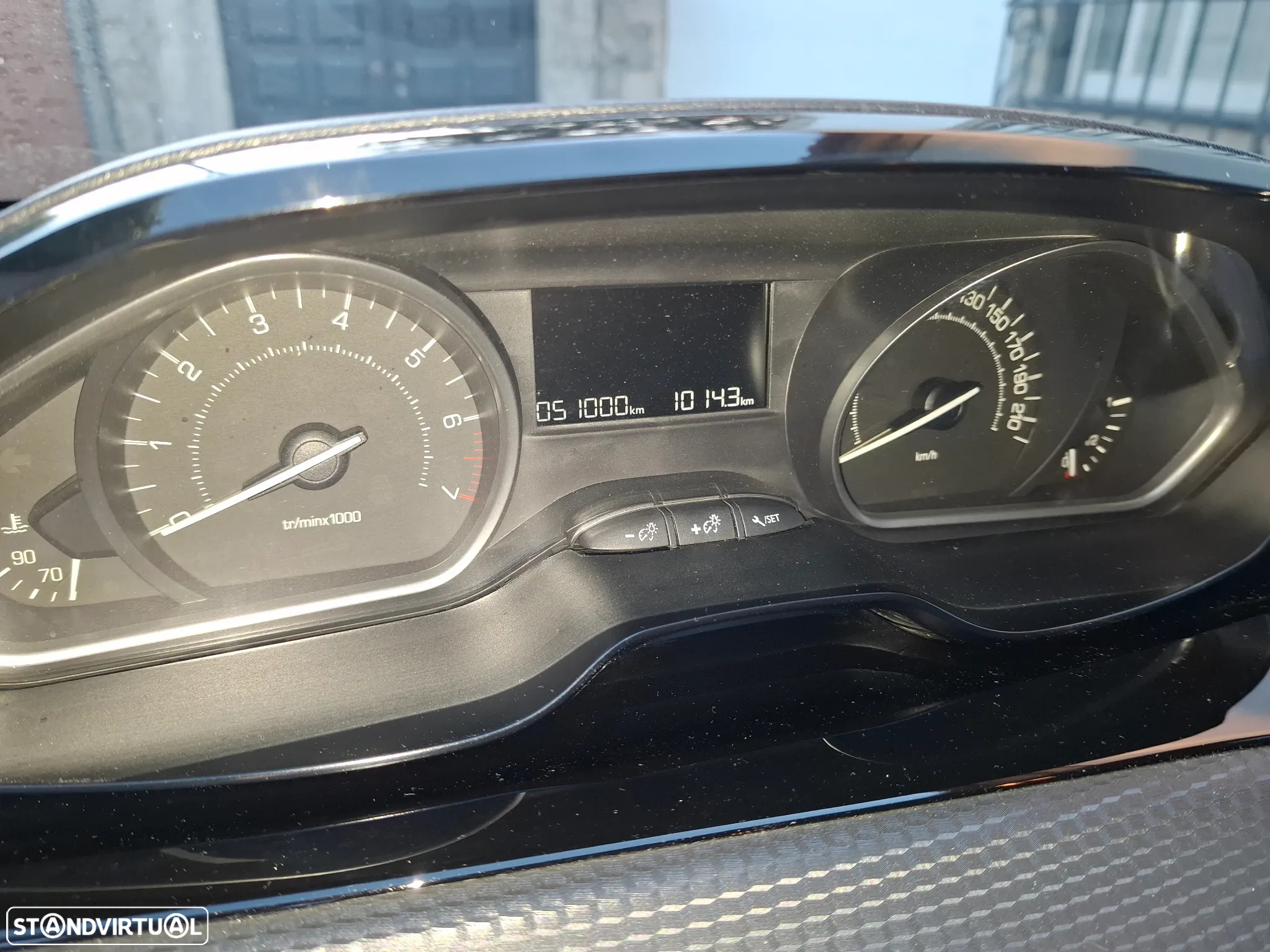 Peugeot 2008 1.2 PureTech Style - 5