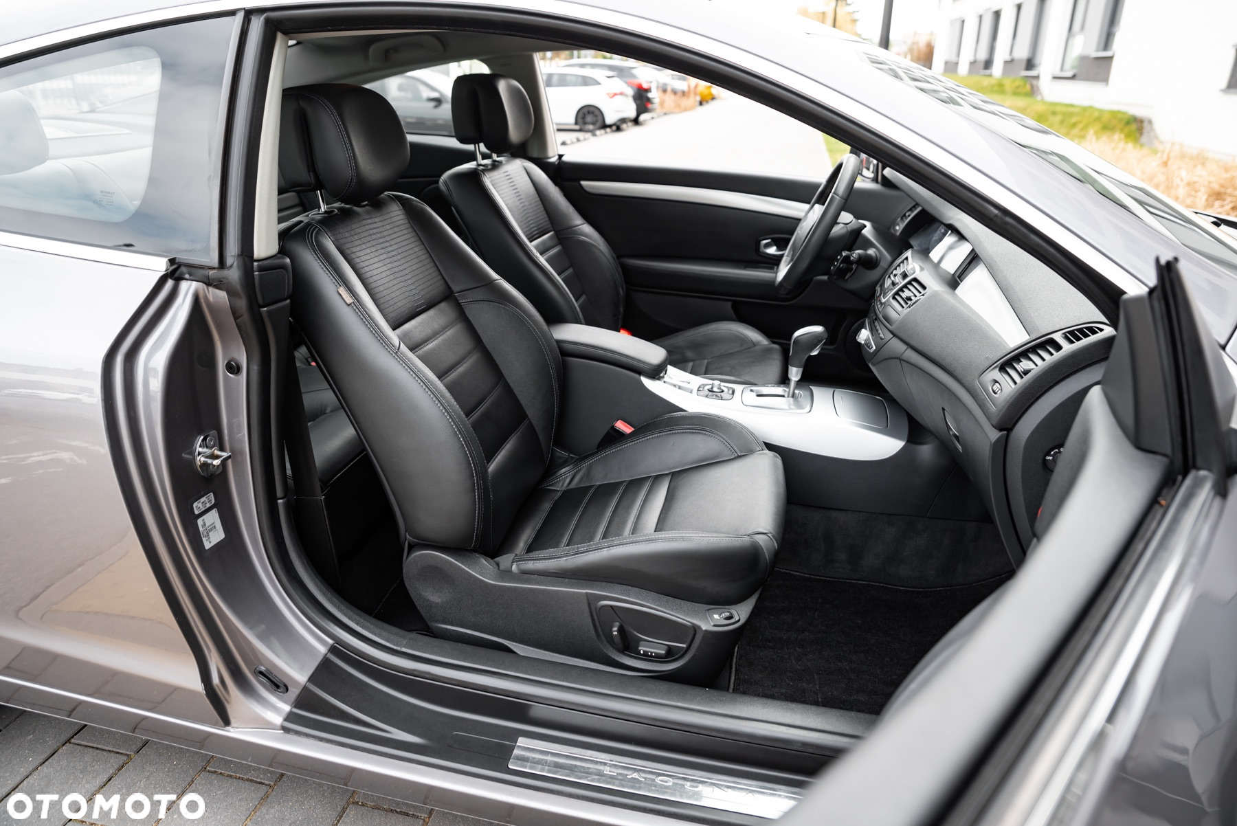 Renault Laguna Coupe V6 dCi 235 FAP GT - 35