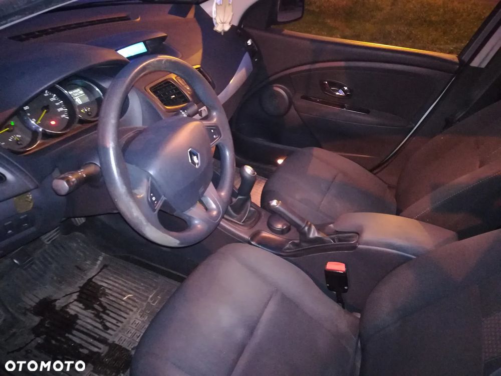 Renault Fluence - 11