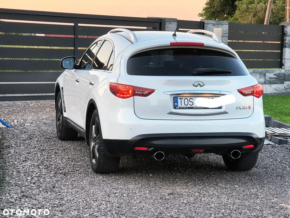 Infiniti FX FX30d S Premium - 8