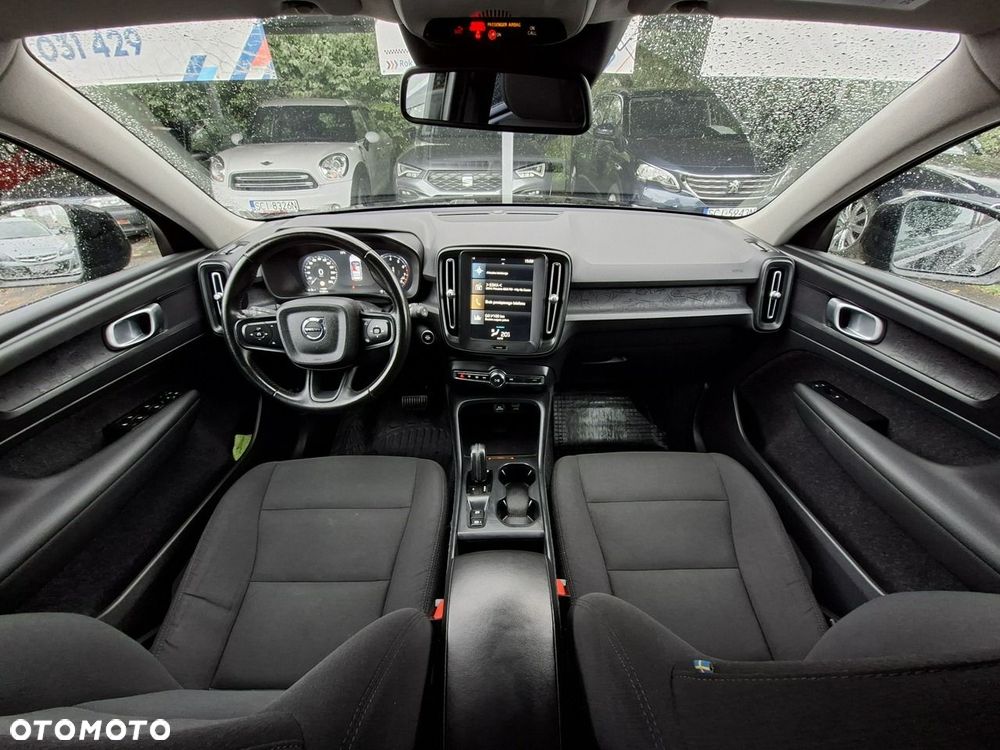 Volvo XC 40 T3 Geartronic Momentum Core - 13