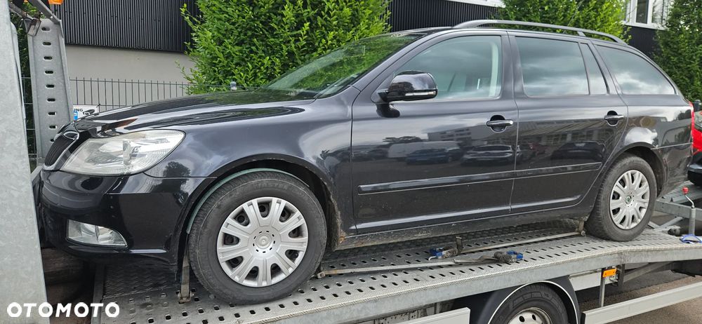 Skoda Octavia 1.6 TDI Ambiente - 1