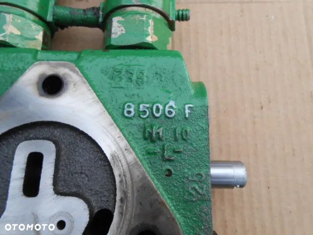 Sekcja 300 blok hydrauliczny 8506F John Deere 6920 - 2