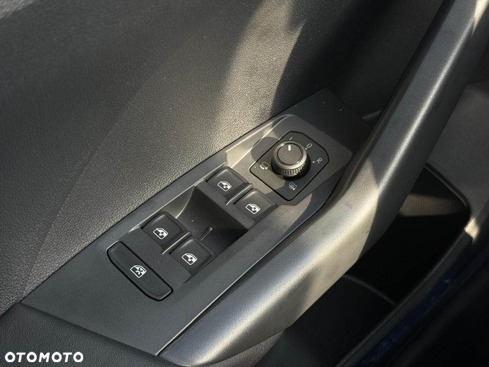 Volkswagen T-Cross - 24