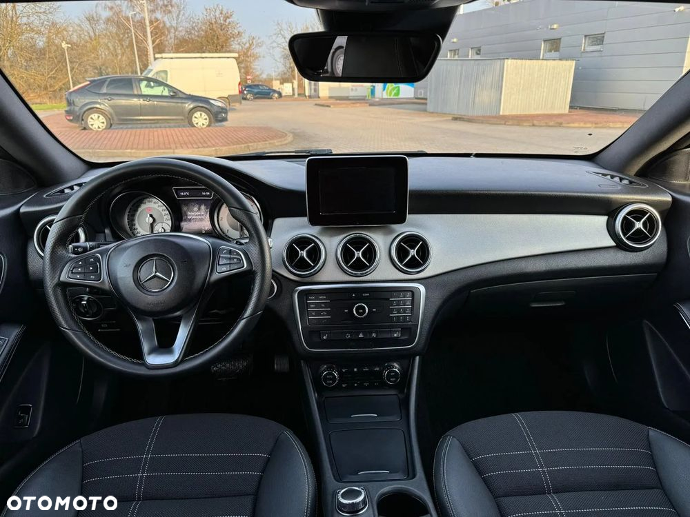 Mercedes-Benz CLA 220 (CDI) d AMG Line - 34