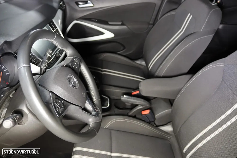 Opel Crossland 1.2 T Design & Tech - 14