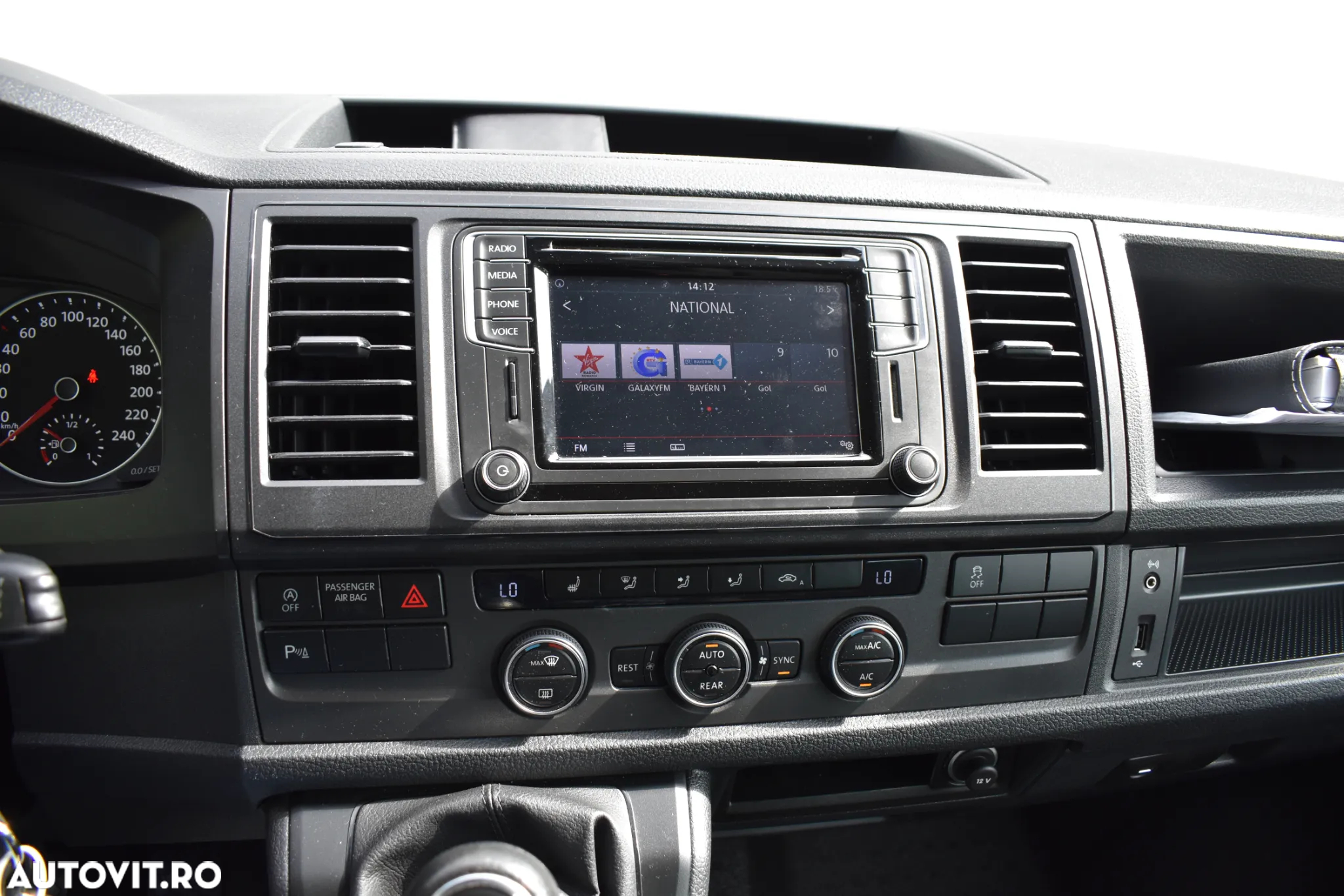 Volkswagen Caravelle T6 2.0 TDI LR Comfortline - 20