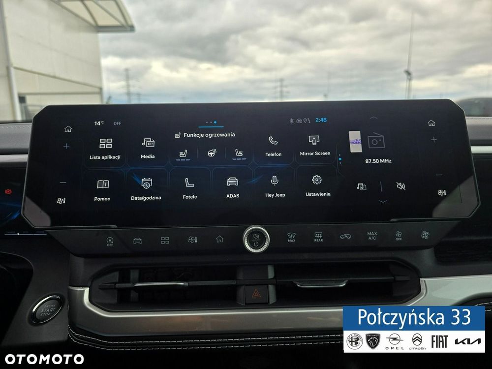 Jeep Compass - 23