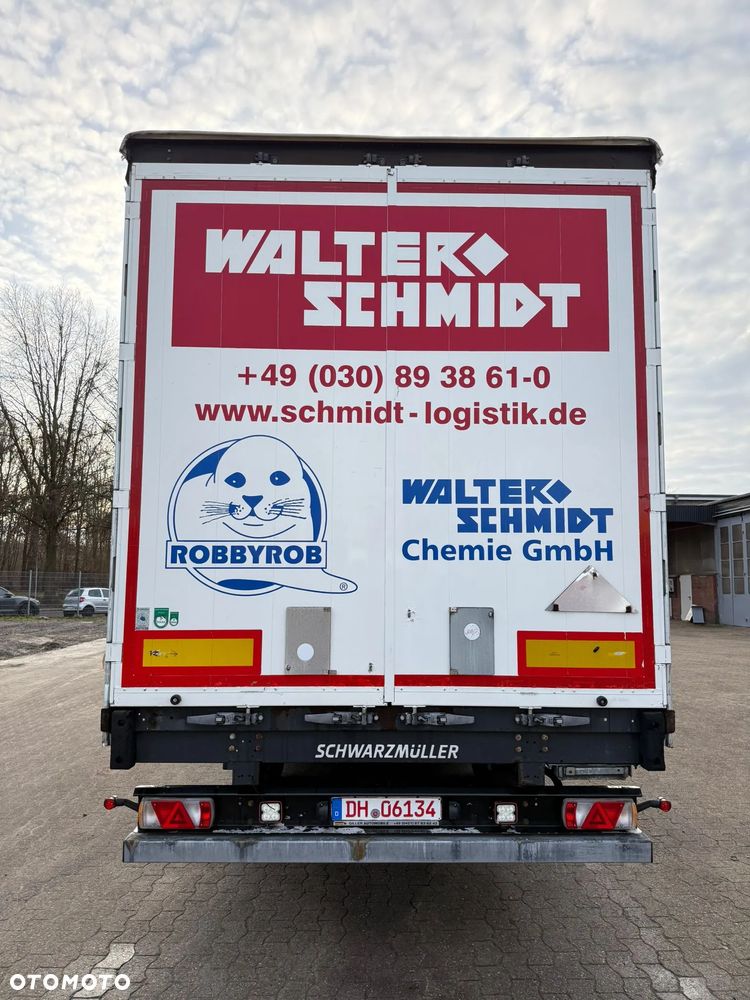Schwarzmuller Schwarzmüller Curtainsider / Plandeka – 08/2020 – XL – 33 260 kg ładowności – 59 000 zł netto - 13
