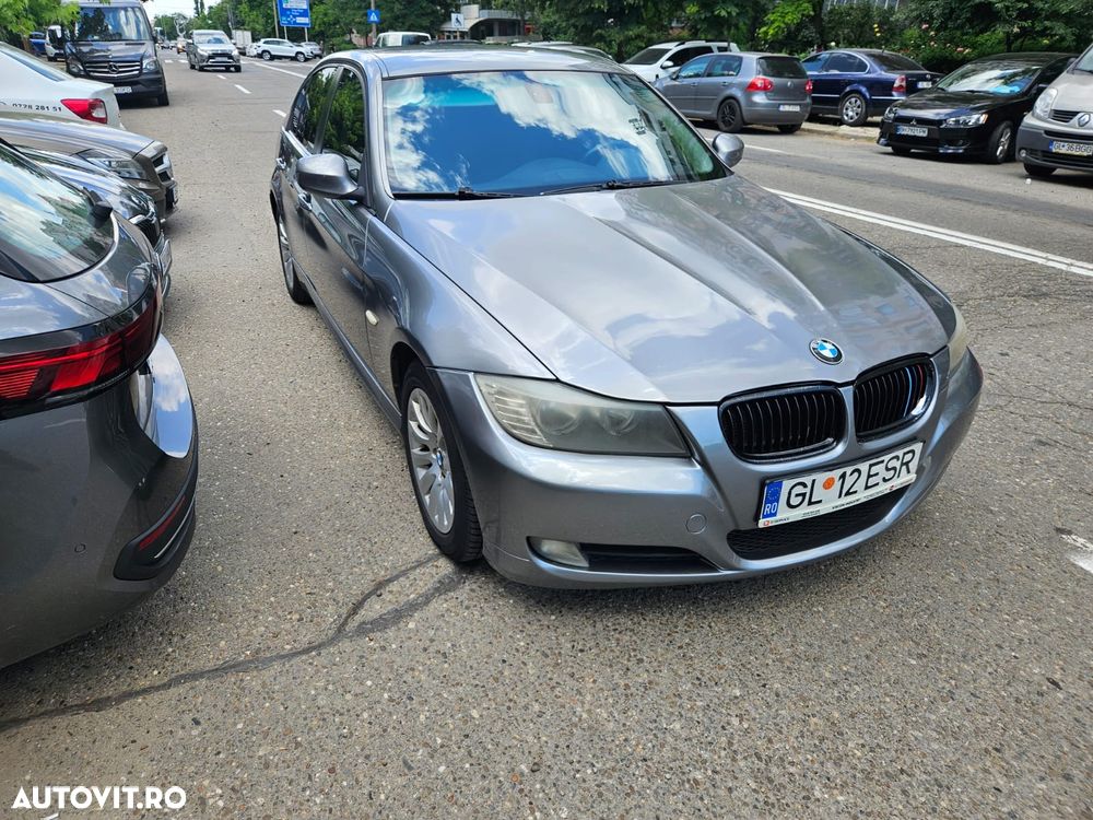 BMW Seria 3 318d DPF Aut. - 1