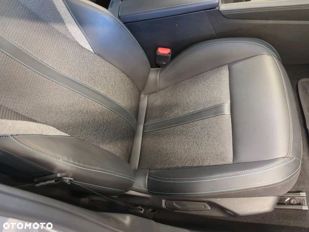 Peugeot 308 1.5 BlueHDi Allure Pack S&S EAT8 - 19