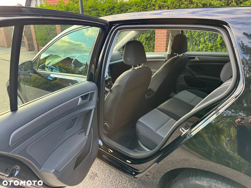 Volkswagen Golf 1.2 TSI BMT Trendline - 16