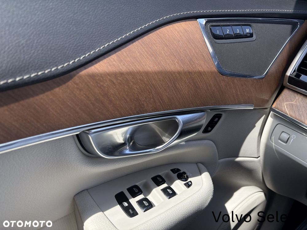 Volvo XC 90 - 16