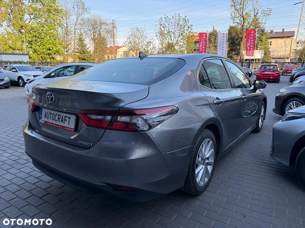 Toyota Camry 2.5 Hybrid Comfort CVT - 28