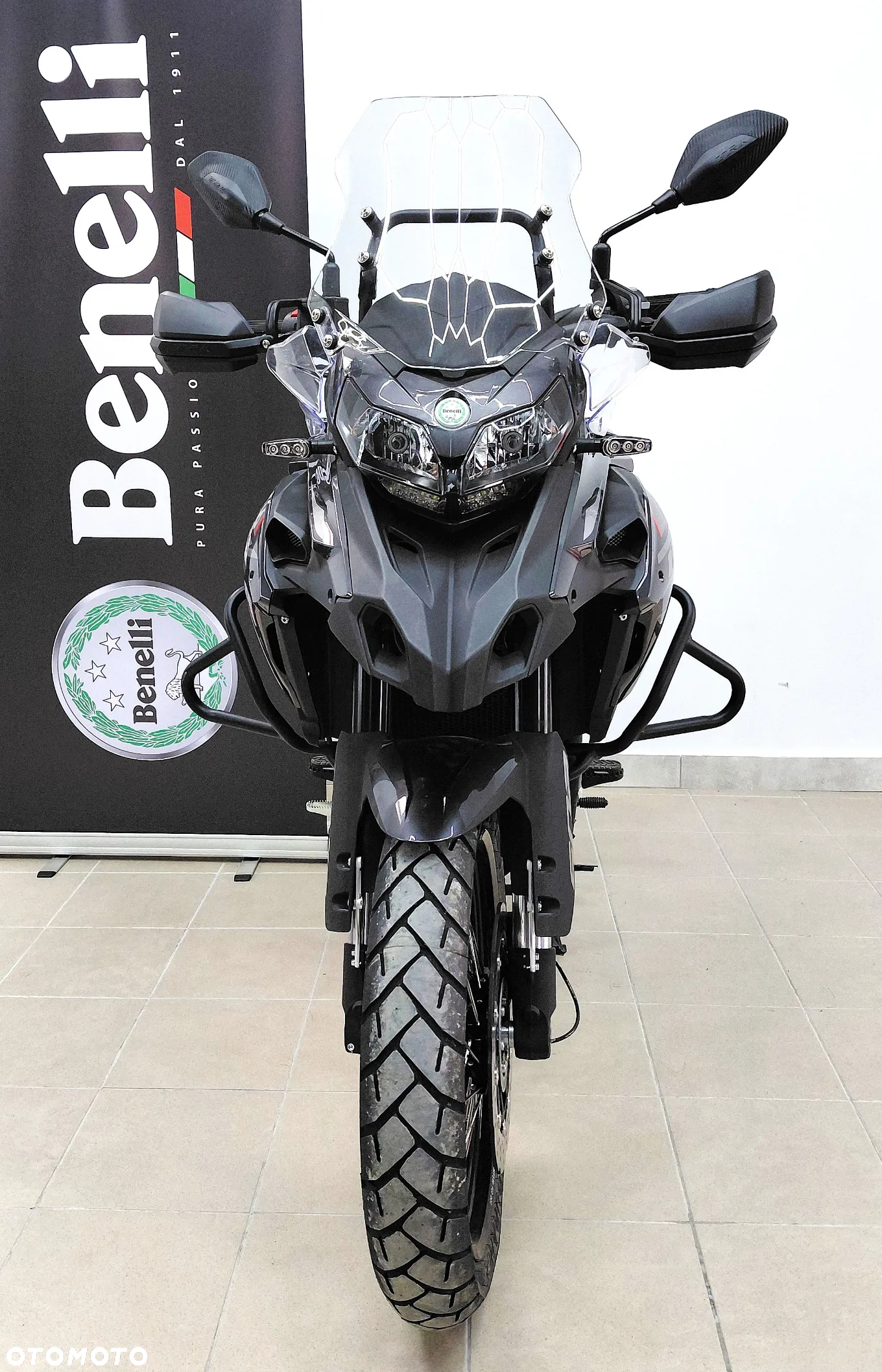 Benelli TRK 502 - 5