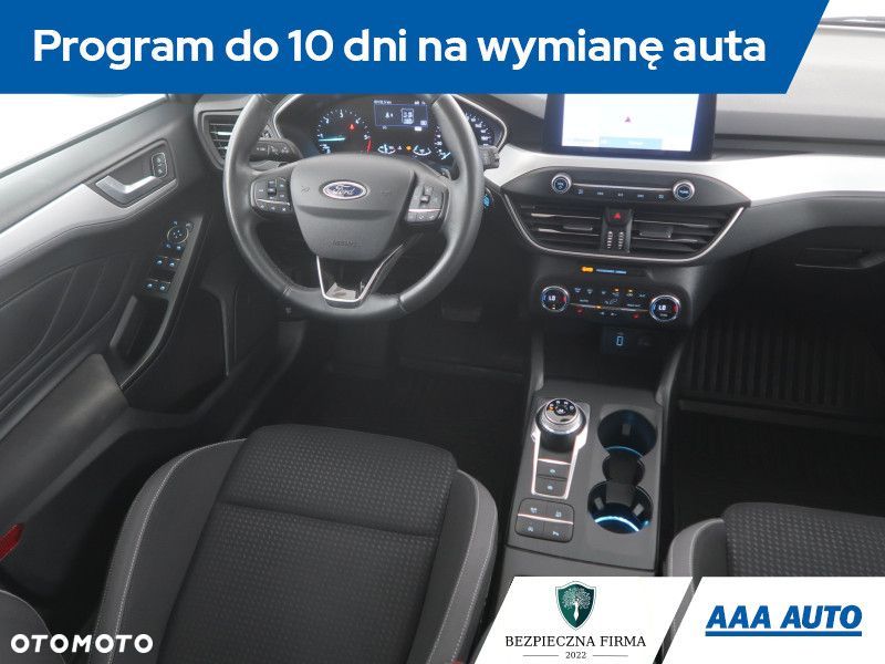 Ford Focus SW - 9