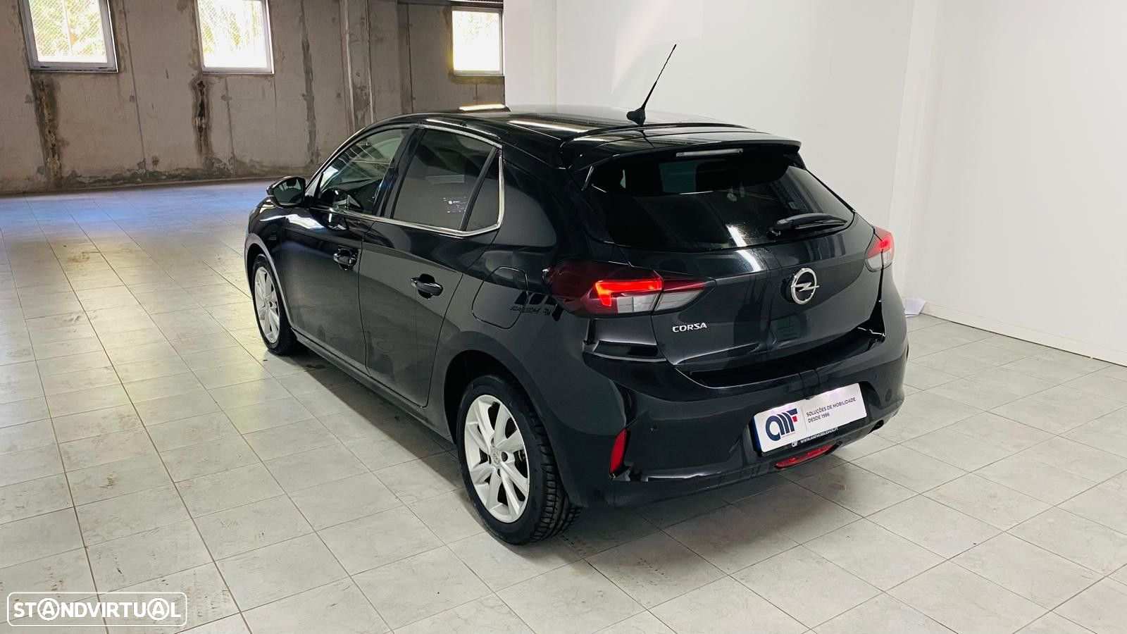 Opel Corsa 1.5 D Elegance - 3