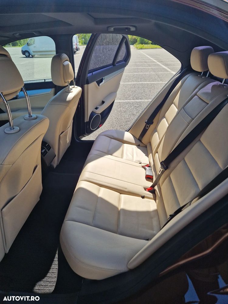 Mercedes-Benz C - 29