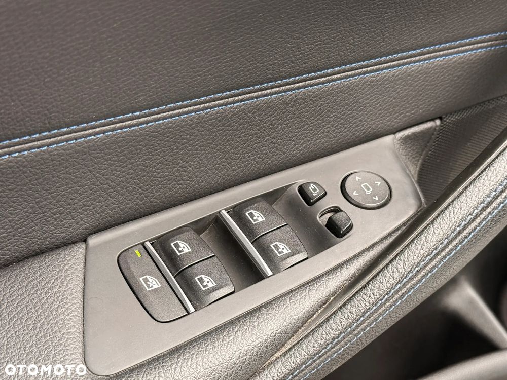 BMW Seria 5 520d xDrive M Sport sport - 25